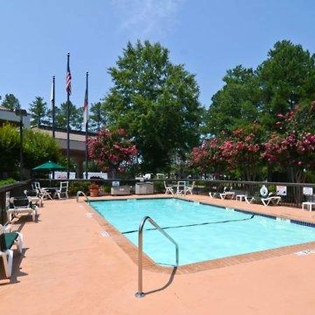 Hampton Inn Чапел Хилл Экстерьер фото