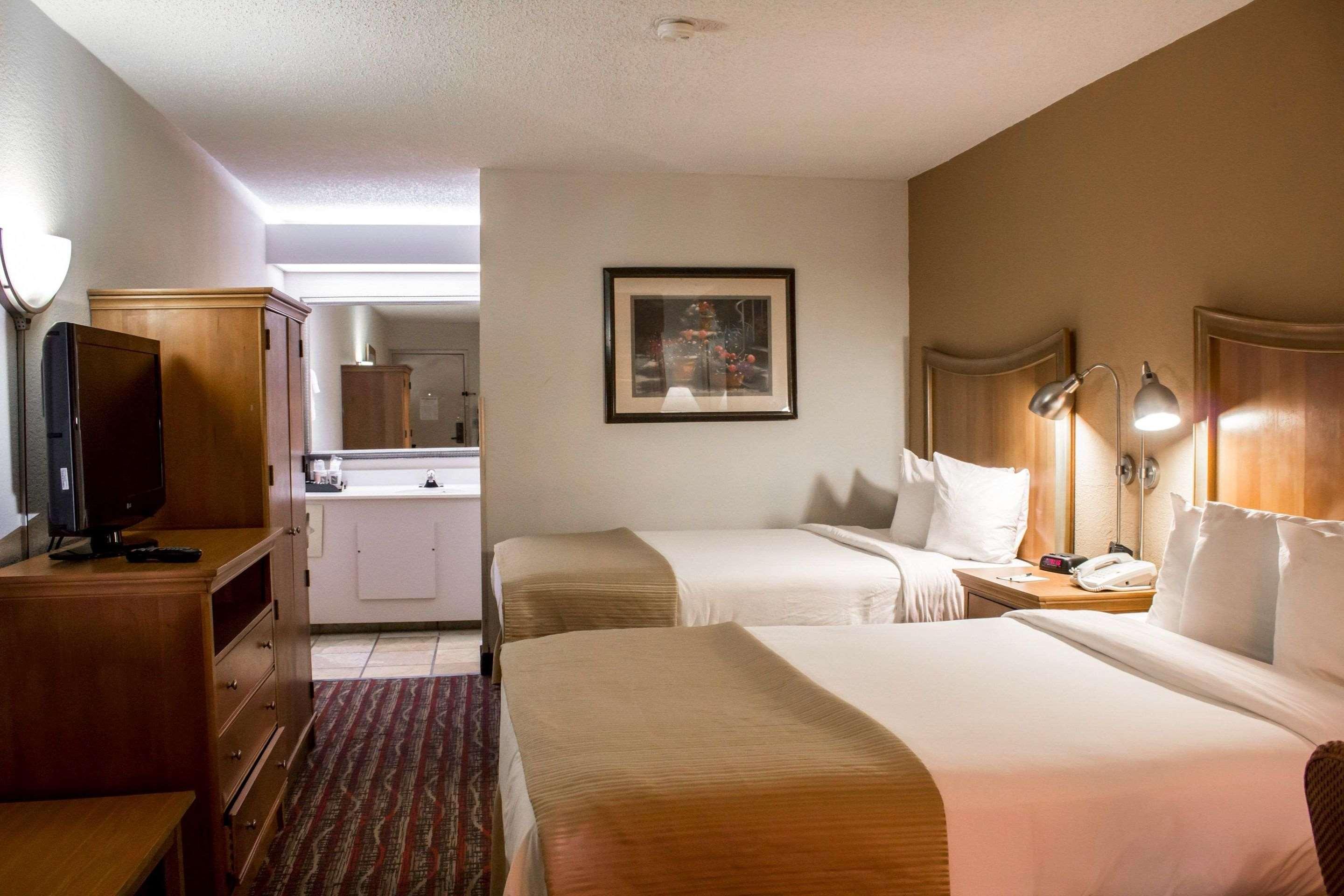 Hampton Inn Чапел Хилл Экстерьер фото
